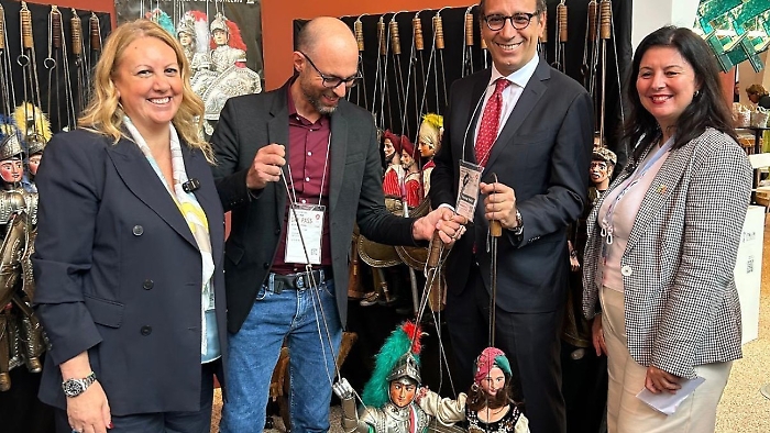 All'Expo di Osaka inaugurata la settimana siciliana: l'Opera dei pupi cattura grandi e piccini al Padiglione Italia