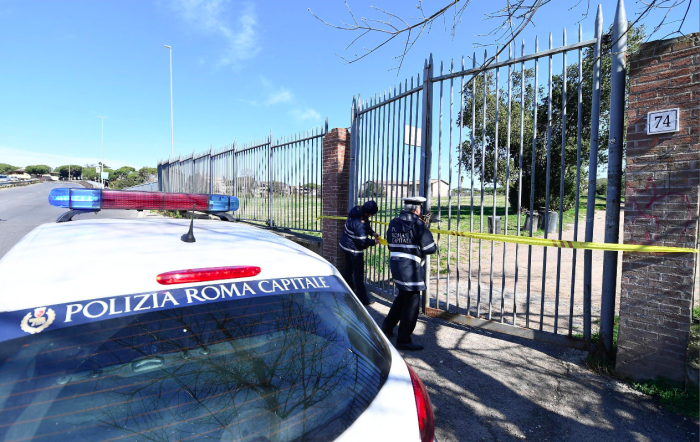 Orrore a Roma, bimba di sei mesi strangolata