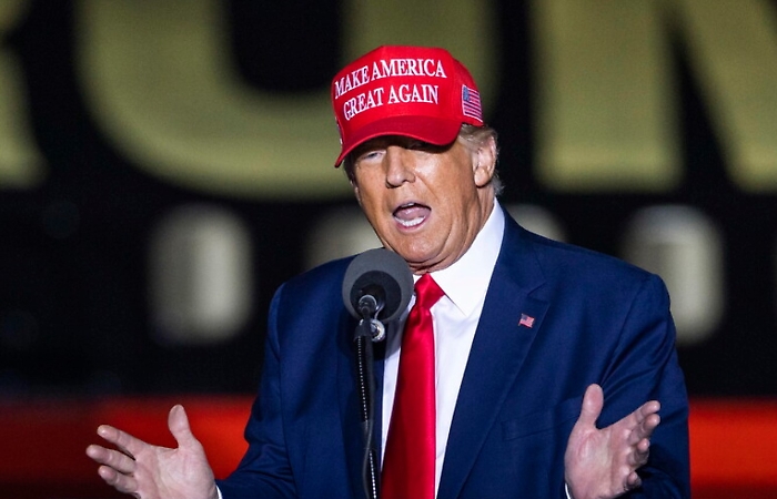 Attacco alle basi Usa, Trump apre a un cambio di regime in Iran