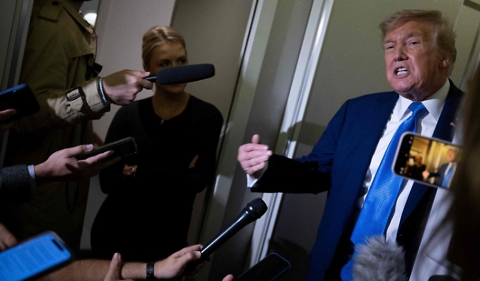 Trump al bivio: insistere sulla diplomazia o entrare nel conflitto contro l'Iran? Ma negli scenari c'&egrave; anche una terza via