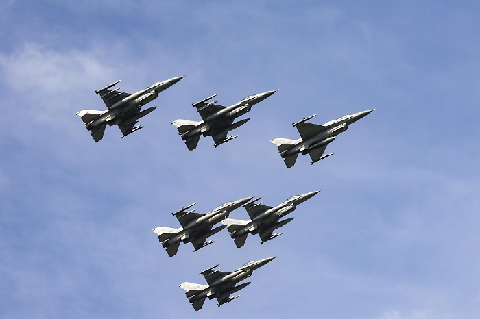 1752288302_96a77f6f7aa1c1c5cac6