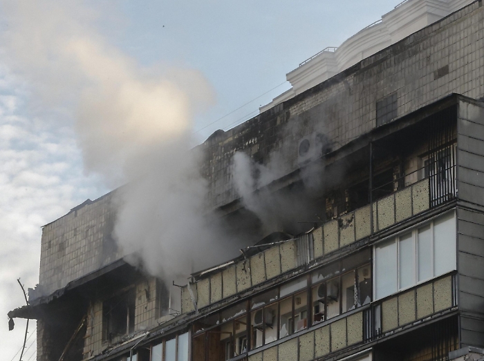 1752307502_8a947131fa01f6b1bb46