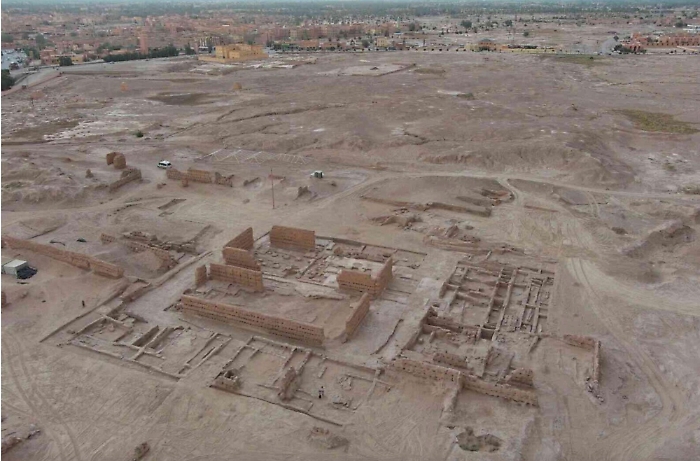 1753720850_e73a730ec7b4a28cce67