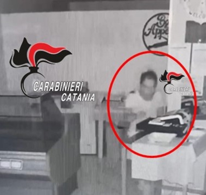 Viagrande furto pescheria 1