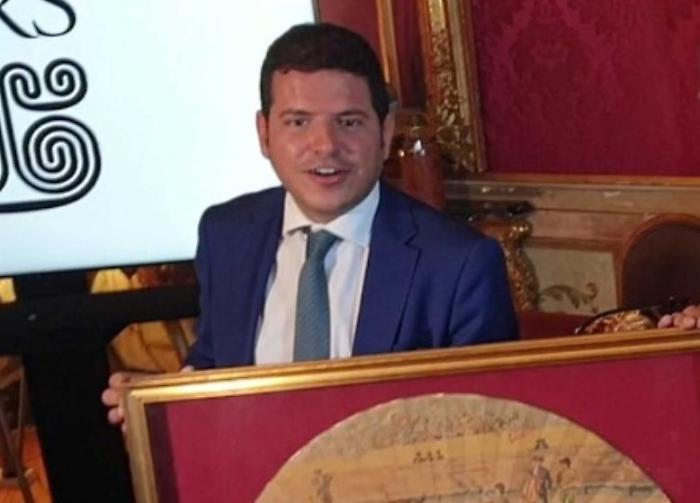 Galvagno cerimonia ventaglio