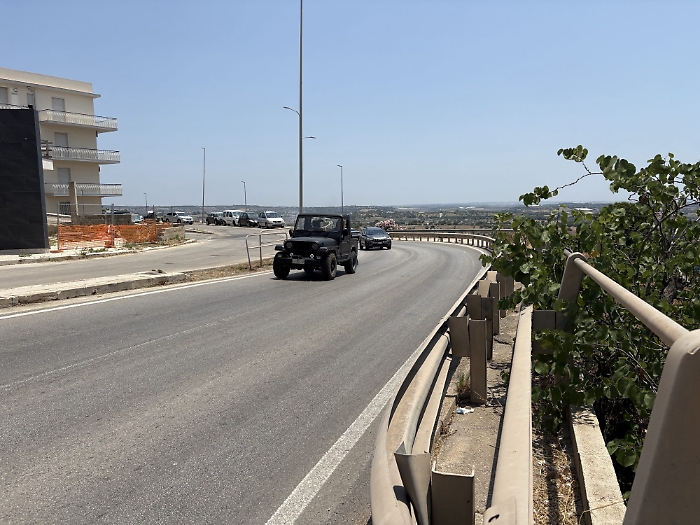 LA CURVA FRA ROTONDA CADUTI DI NASSIRYA E SALITA DEL TAGLIO