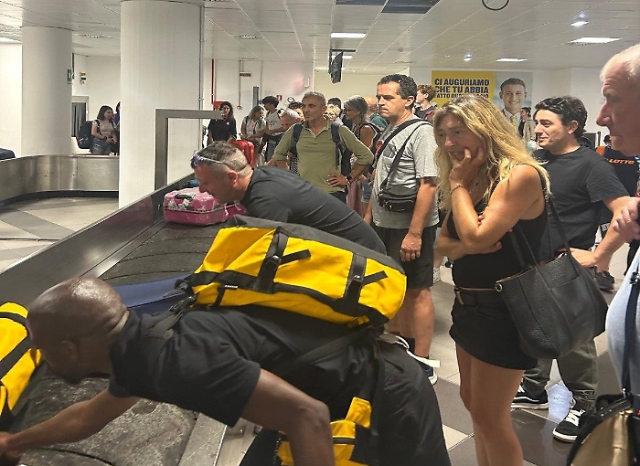 Merlio Tardelli aeroporto (3)