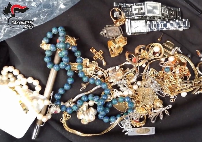 Napoletani truffa anziani Roma