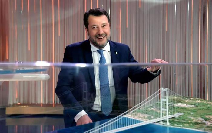 Salvini-ponte