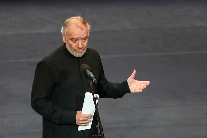 ca557b3db1c894ac88d36d22da97ad77