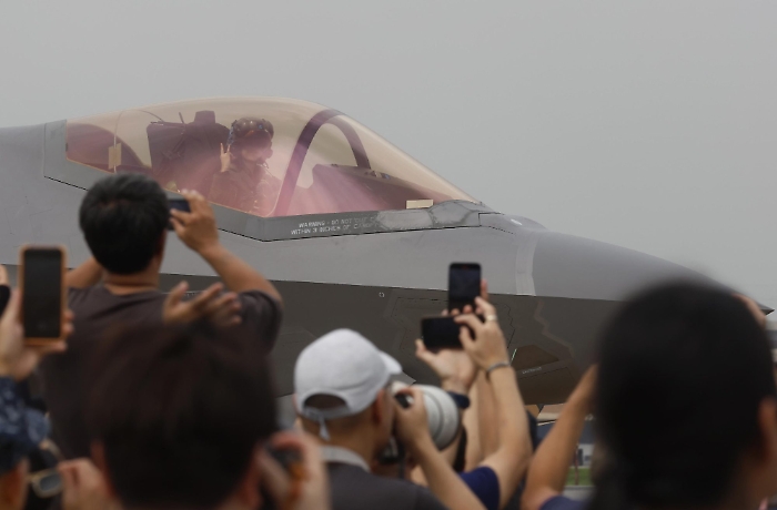 In Sicilia la prima base fuori dagli Usa per addestrare i Top Gun degli F-35: ecco dove potrebbe sorgere la scuola piloti