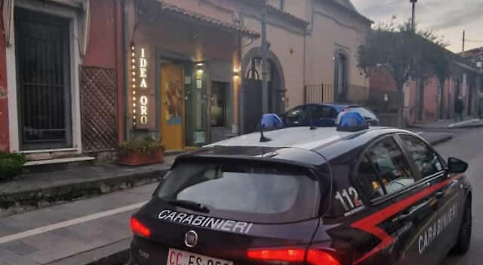 Rapina gioielleria Belpasso