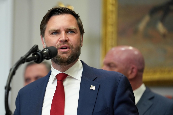 1754741402_e0a6e7c98cbf6977ad41