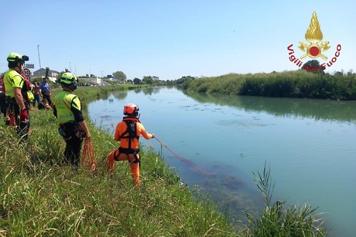 72c74db3262d4aaf94919feb5228e663