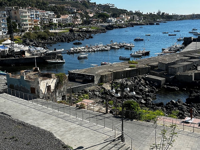 Aci Castello per il web 1