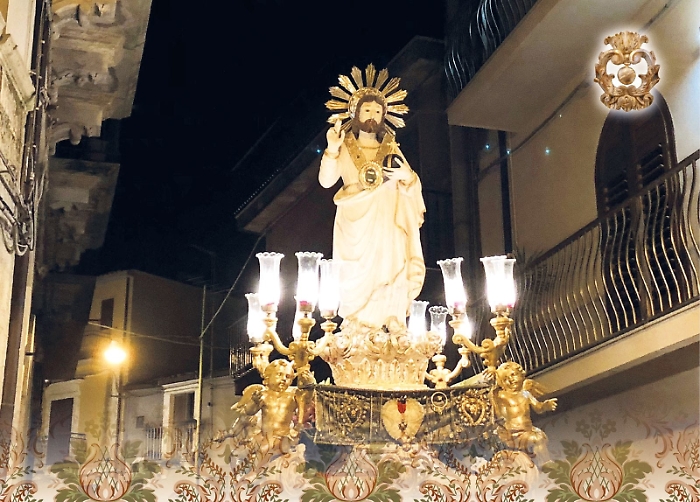 Il simulacro del Santissimo Salvatore a Chiaramonte Gulfi inizia la festa