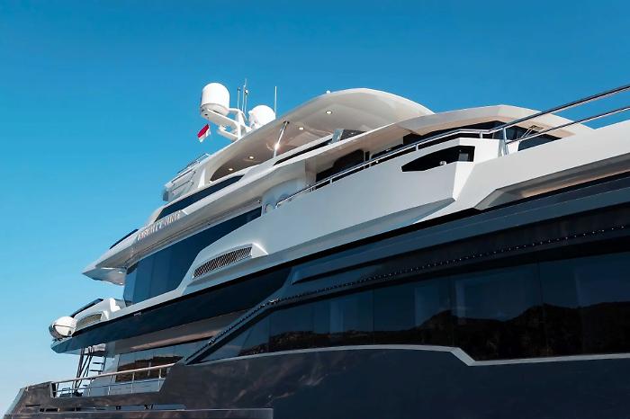 Infinity-Nine-Yacht-For-Charter-52