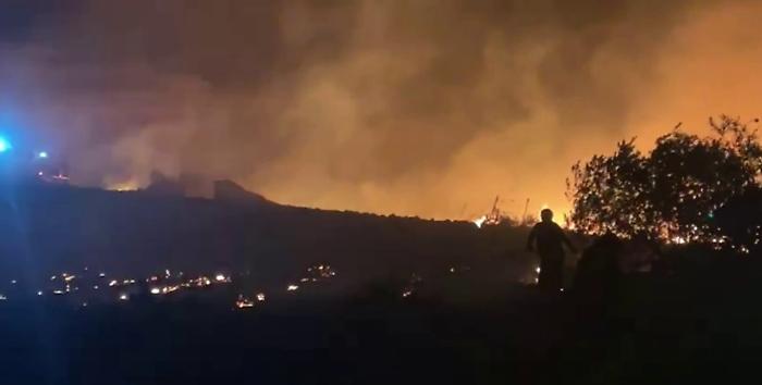 Pantelleria fiamme