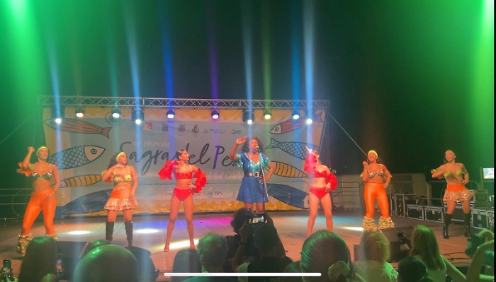 Il Summer Festival di Letojanni ha chiuso con la musica travolgente di Cecilia Gayle