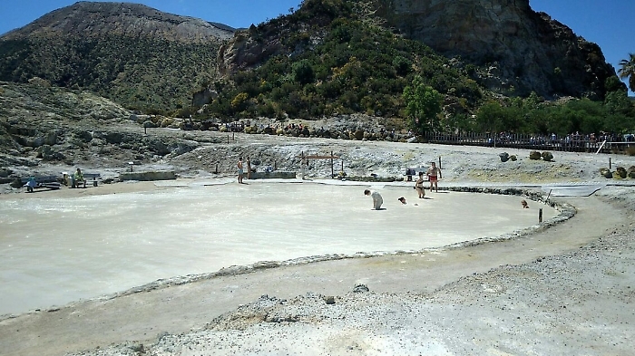 pozza fanghi Vulcano