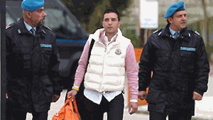 135726228-adca1601-6ae7-4074-889e-59dccc0040bc