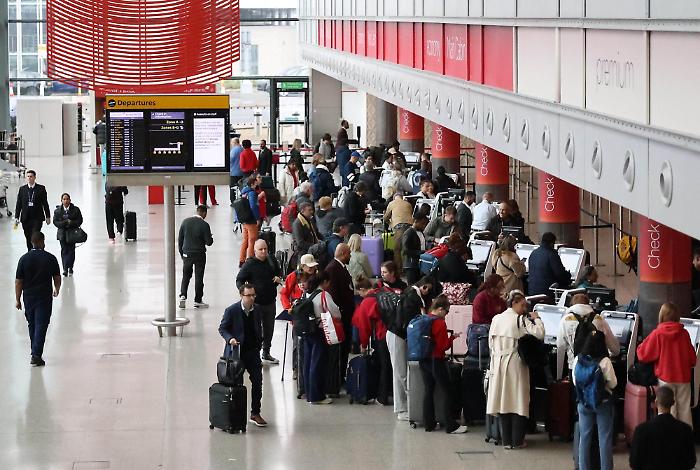 1758354902_11e3d6f8f53a9e794600