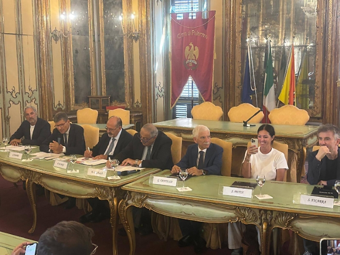 Presentazione della campagna IoMiRifiuto