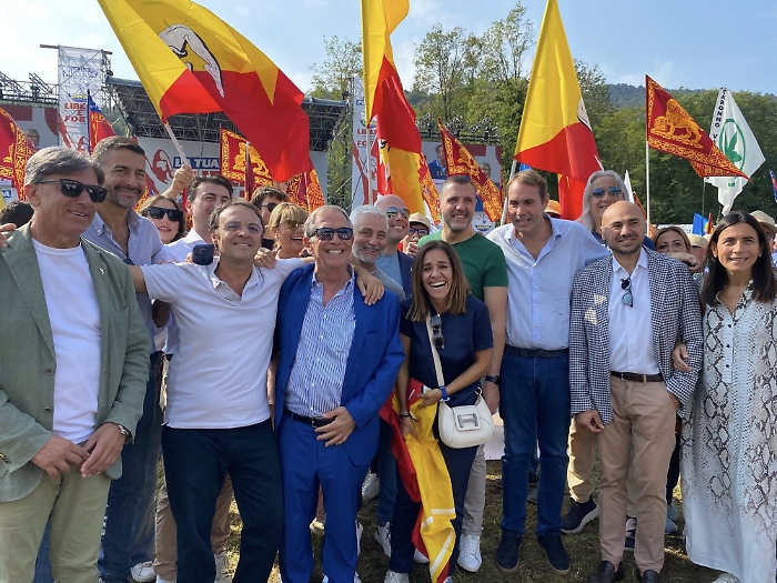 550771926_1299173761655949_470689821577295579_n