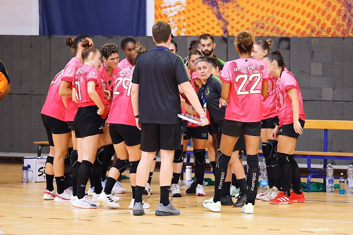 Cristina Cabeza Gutierrez durante un timeout