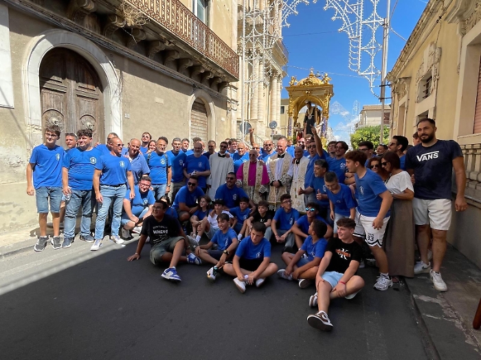 I portatori e i sacerdoti settembre 2025