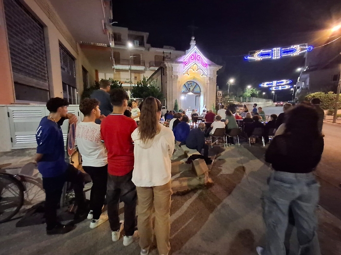 L'adorazione eucaristica del gruppo giovanissimi 2 2025