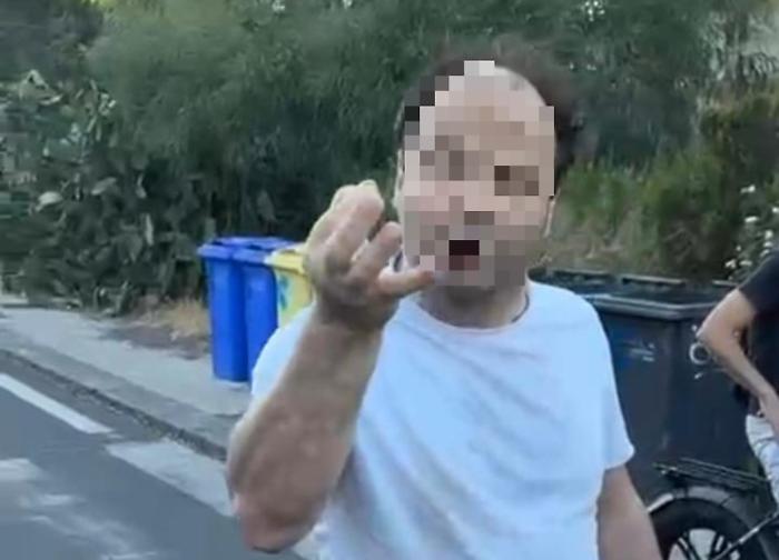 Minacce a Catania a una giovane straniera