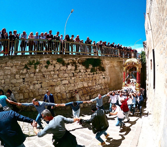 Tutto pronto per le fasi clou dell'Addolorata a Monterosso Almo