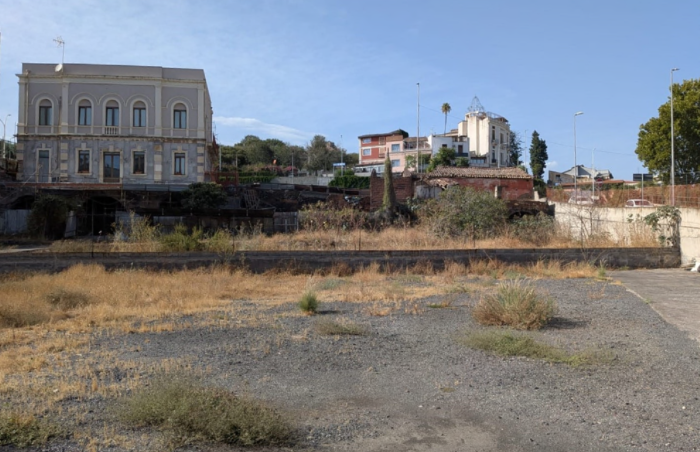 supermercato terreno