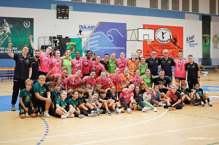 Pallamano: le ragazze dell'Erice approdano al terzo turno dell'European Cup