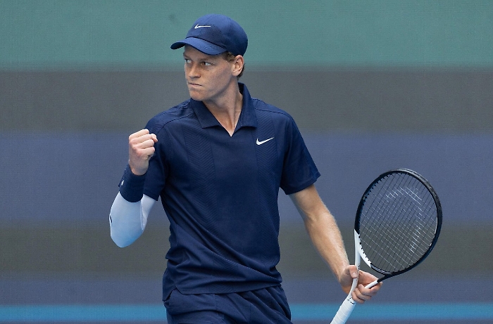 Jannik Sinner non si ferma e a Pechino conquista la sua nona finale consecutiva 