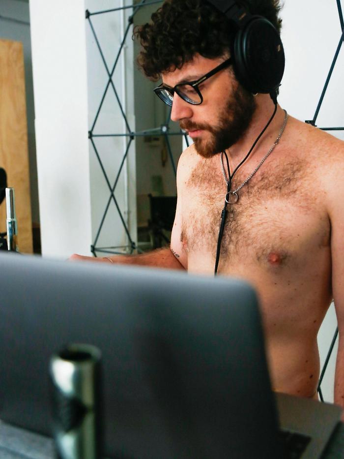 Borealis spoglia l’Arte: è in arrivo Send This Nude