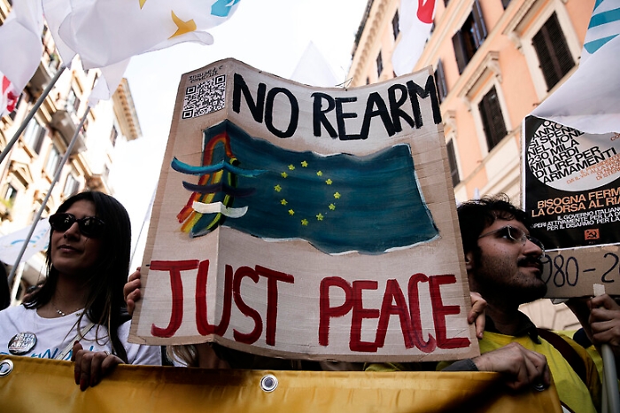 Cgil: «252 milioni di euro del Fesr Sicilia dirottati sul riarmo»