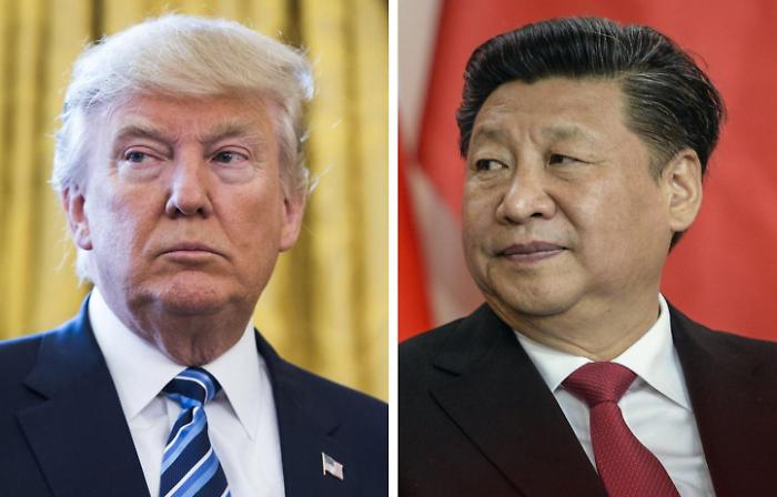 La guerra commerciale tra Cina e Stati Uniti a colpi di dazi, Pechino attacca ma per Trump va tutto bene