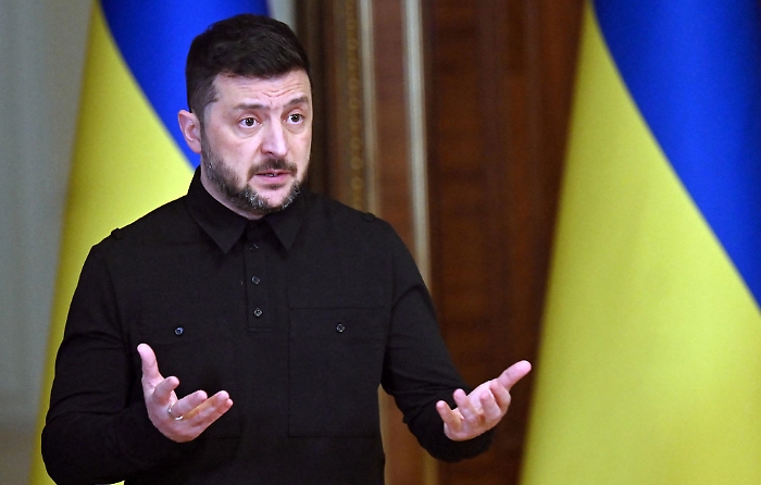 Zelensky annuncia viaggio a Washington: difesa aerea e capacità a lungo raggio per fare pressione sulla Russia