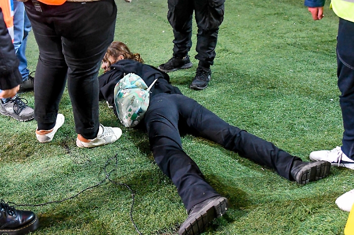 Udine, sventati due tentativi di invasione di campo di attivisti pro Pal durante Italia-Israele