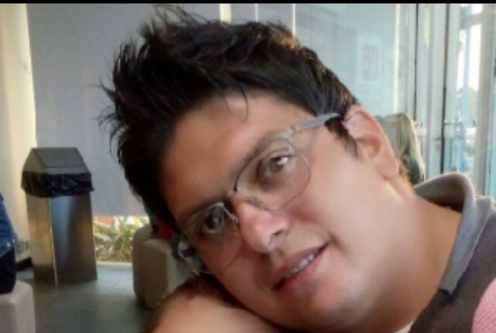 Fu trovato morto sotto un furgone: Spalma deceduto per cause naturali