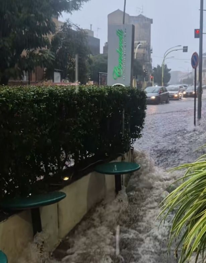 Alluvione a Mascali: strade come fiumi, molti disagi VIDEO