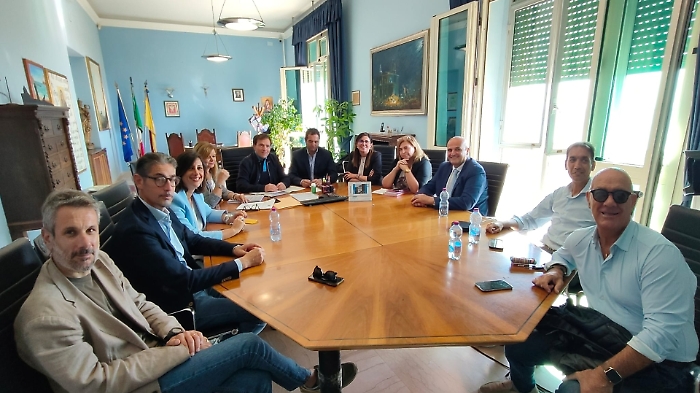 Gela, a piccoli passi fuori dal dissesto economico. Il sindaco: &laquo;Senza le royalties addio al bilancio riequilibrato&raquo;