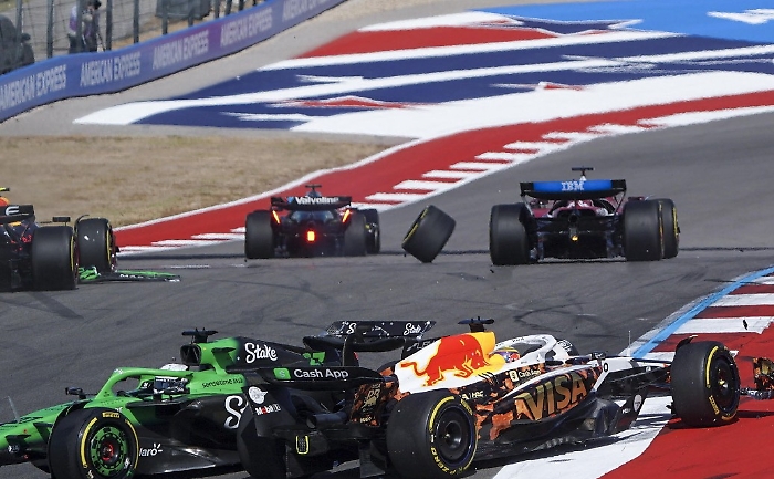 Gp Usa, Verstappen domina ad Austin, disastro McLaren e Ferrari indietro