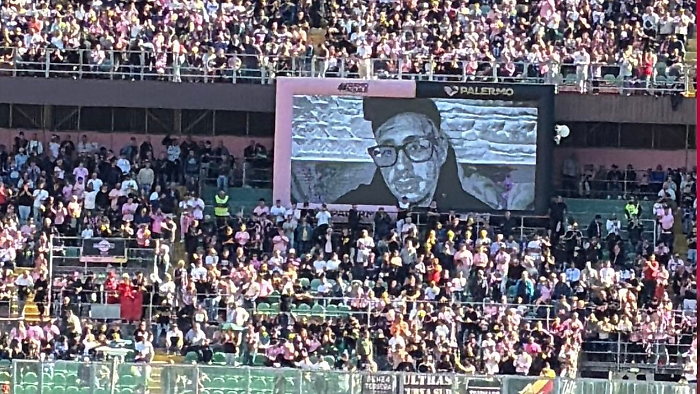 &laquo;Paolo sempre nei nostri cuori&raquo;, allo stadio l'omaggio dei tifosi del Palermo per ricordare il giovane ucciso