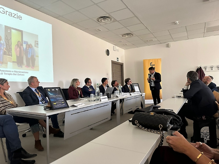 Menisco sotto i riflettori: dalla sala operatoria al ritorno in campo