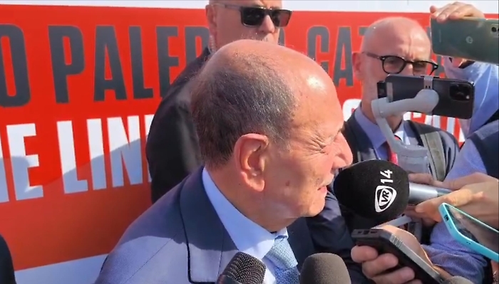 Schifani fiume in piena all'attivazione della linea ferroviaria. Dalla Manovra al suo "bis", c'è spazio pure per la Sac: «Serve governance stabile»