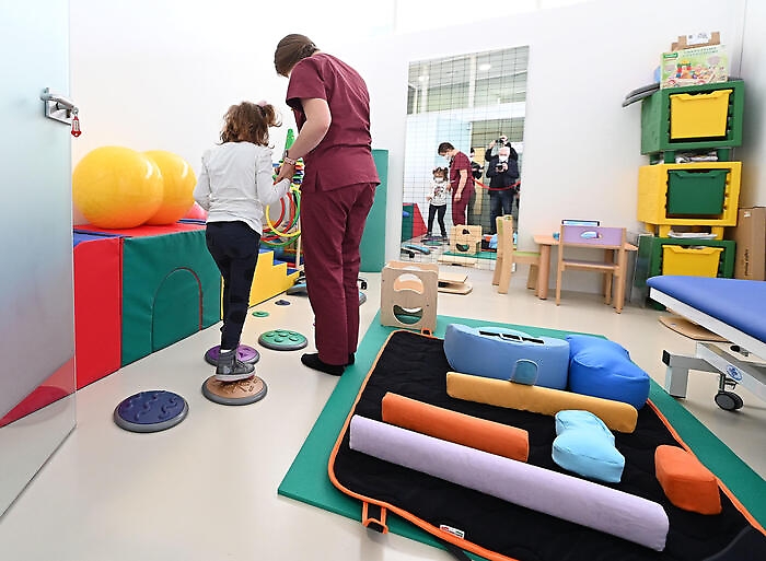 Torna il panettone per la ricerca sui tumori pediatrici: tra gli ingredienti il miele di Sicilia e il mandarino di Ciaculli