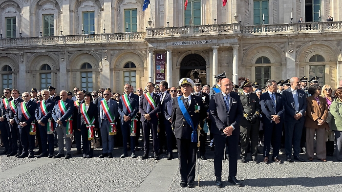 Catania celebra il 4 novembre, il prefetto: "Siamo tutti chiamati a lavorare per un futuro di unit&agrave;, dialogo pace e sviluppo"